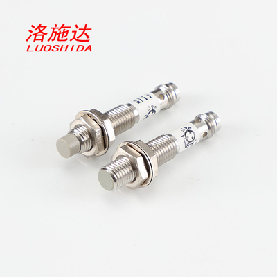45 mm cylindryczny indukcyjny czujnik zbliżeniowy M8 Swtich Pico Connector Metalowa rurka